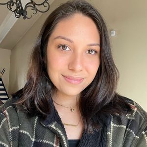 Meet your Posher, Selena